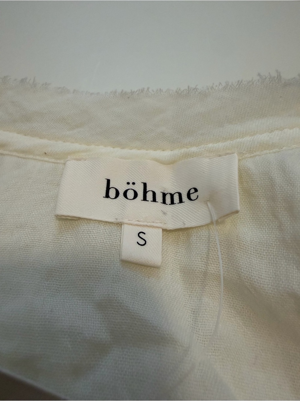 NWT Bohme Leia Flutter Sleeve Lightweight Pleated Blouse in Cream - Picture 9 of 12